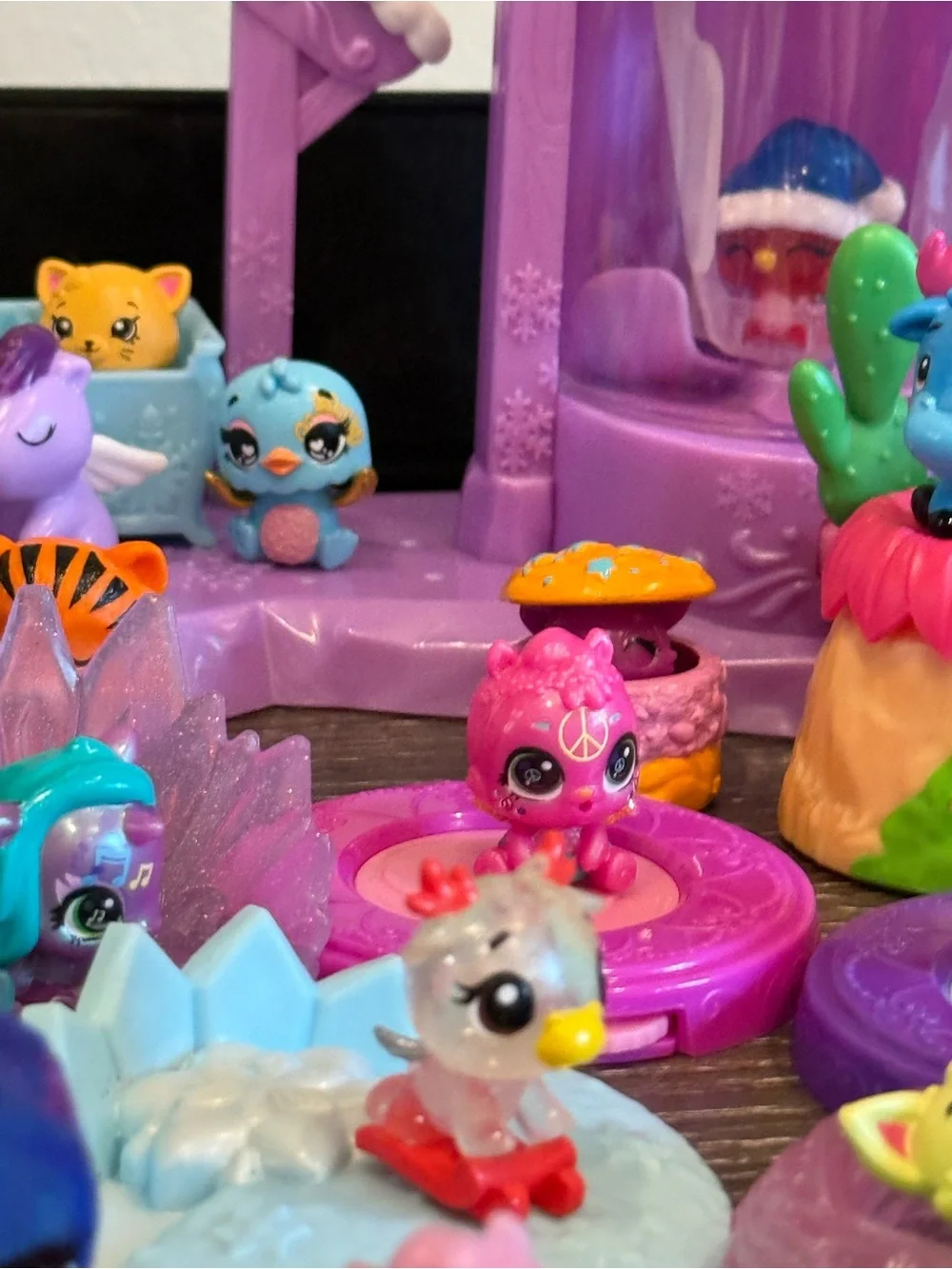 Hatchimals hug lot winter set beds spinners many animals lot